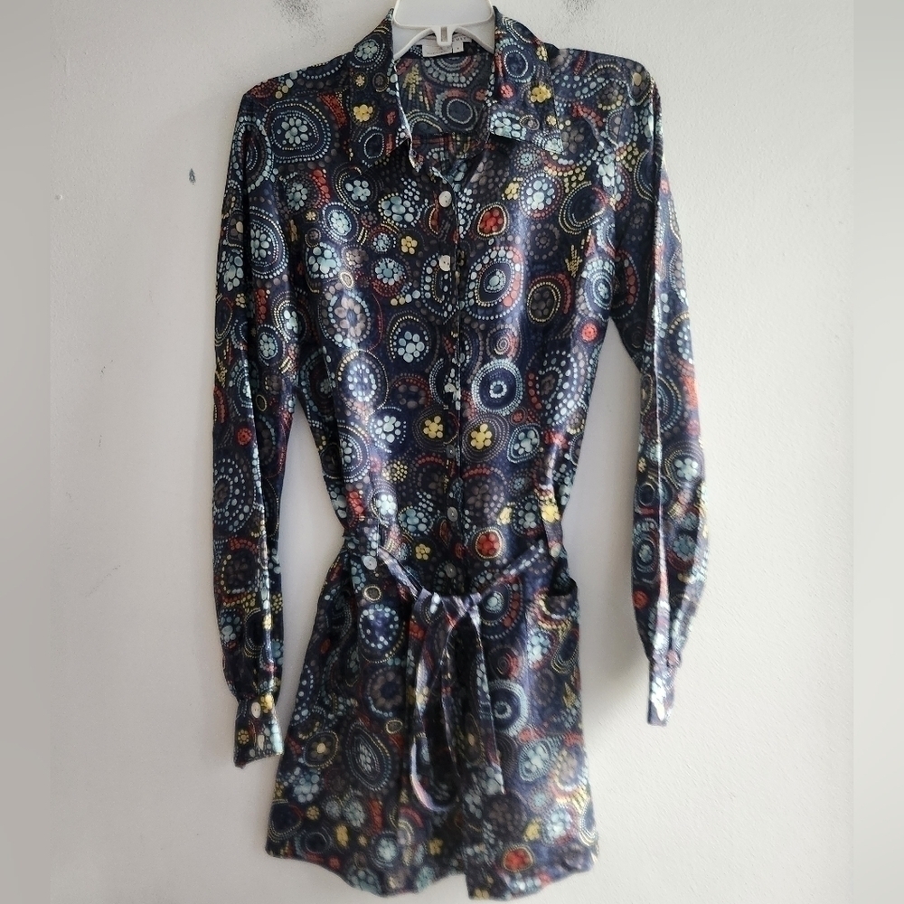 To The Max Women Blue Pasley 100% Silk Button Down Tunic Shirt  size 8